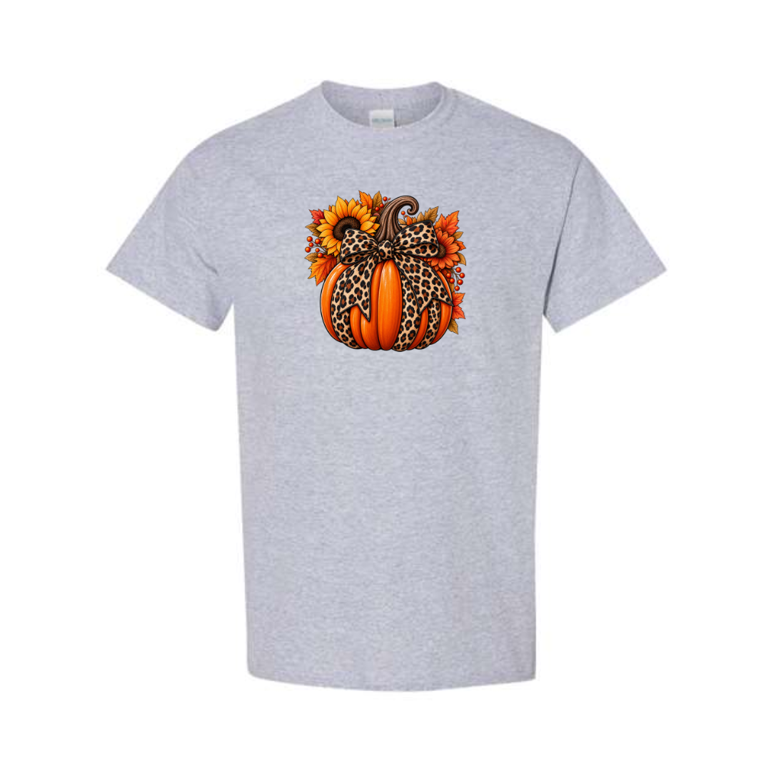 Leopard Pumpkin With Bow design on grey short sleeve tee